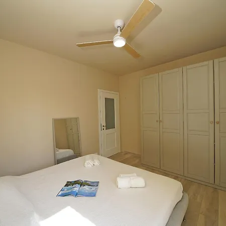Olive Garden Garda - Pool&view Daire Moniga del Garda