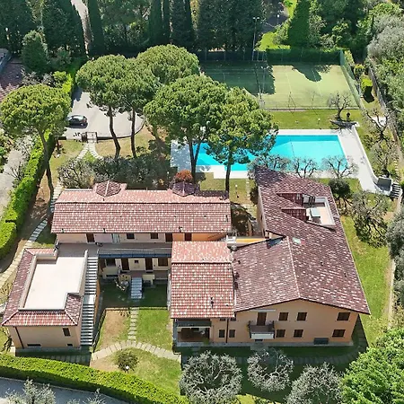 Olive Garden Garda - Pool&view